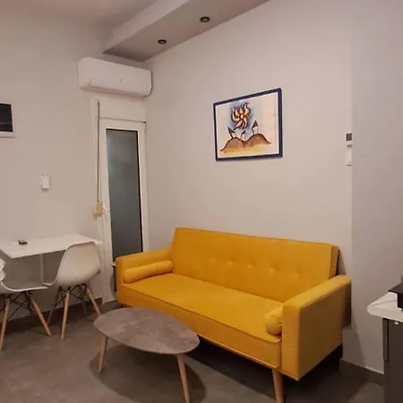 2bees Quite Ground Floor 35sq In The Heart Of The