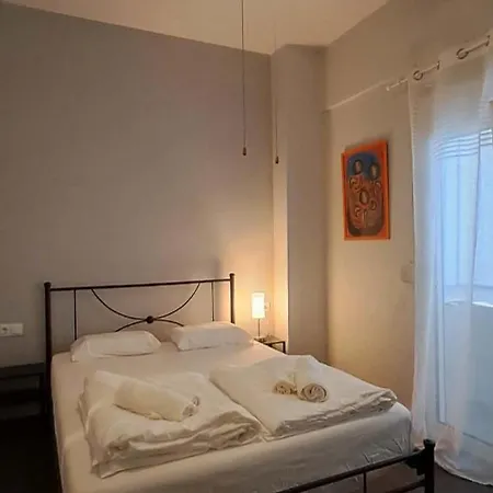 Appartement 2bees Quite Ground Floor 35sq In The Heart Of The Thessaloniki