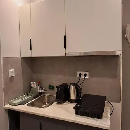2bees Quite Ground Floor 35sq In The Heart Of The *
